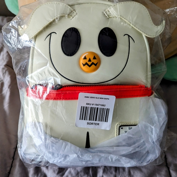 Loungefly Nightmare Before Christmas Zero mini backpack and wallet set - Picture 2 of 6